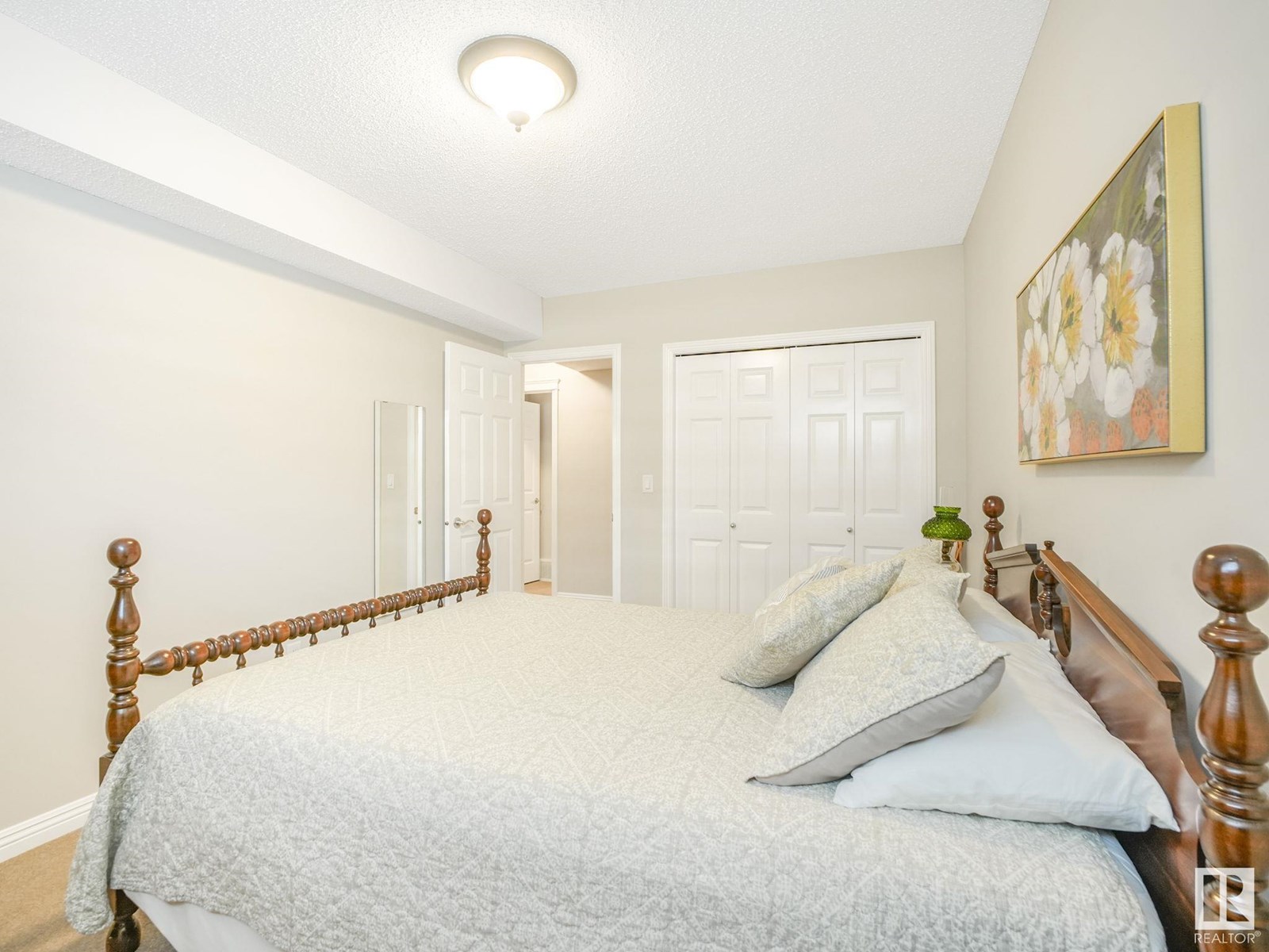 Photo 16 of 1615 Kerr Rd Nw, Edmonton AB