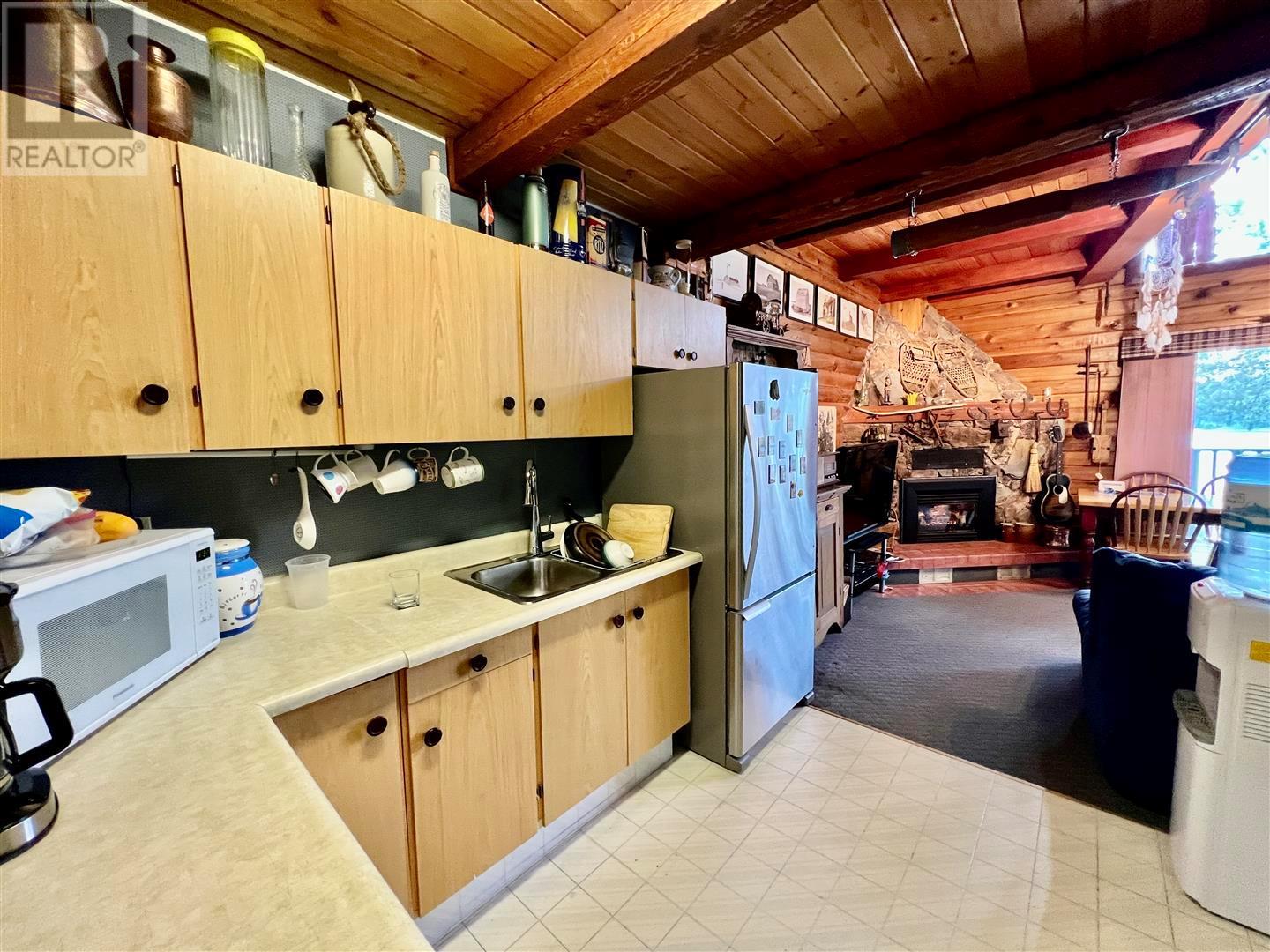 7200 Roche Lake Road Unit# 16A, Kamloops