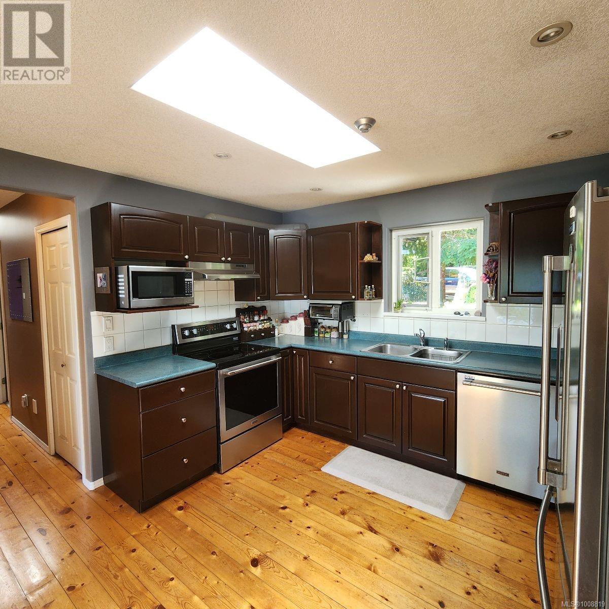 11267 Lakeshore Rd - 7