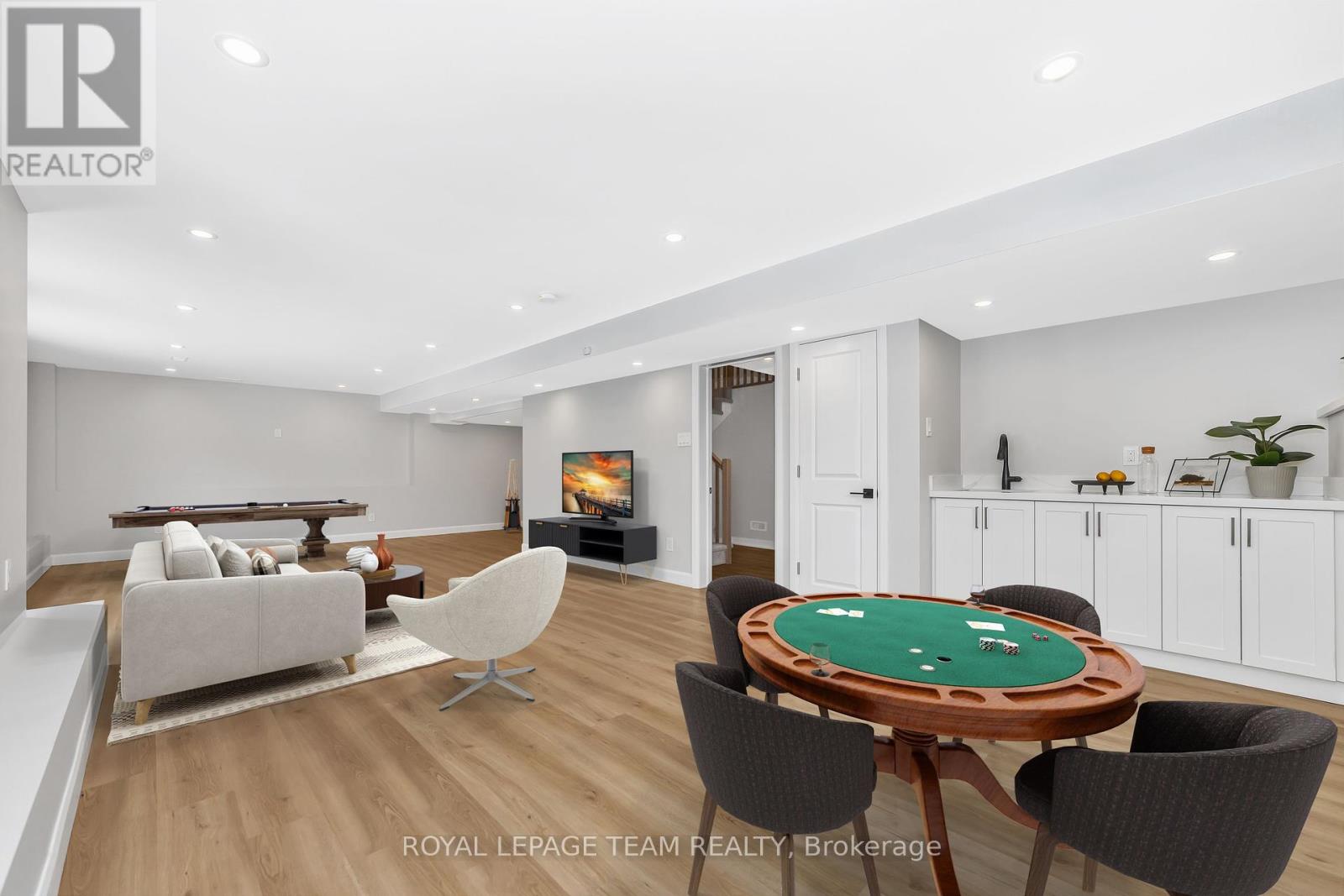 Photo 23 of 279 Ketchikan Crescent, Ottawa ON