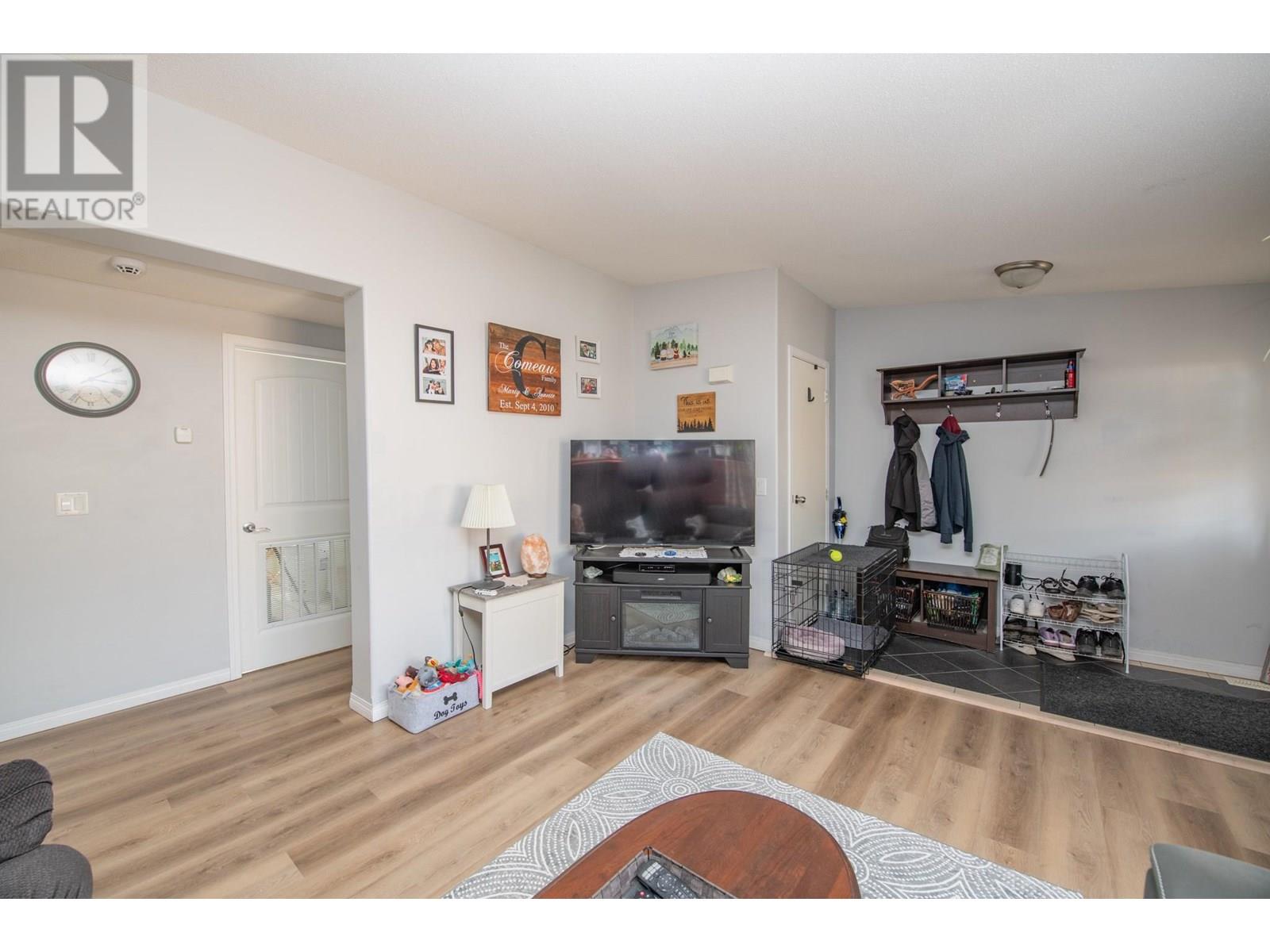 Photo 13 of 1713 15 Avenue, Vernon BC
