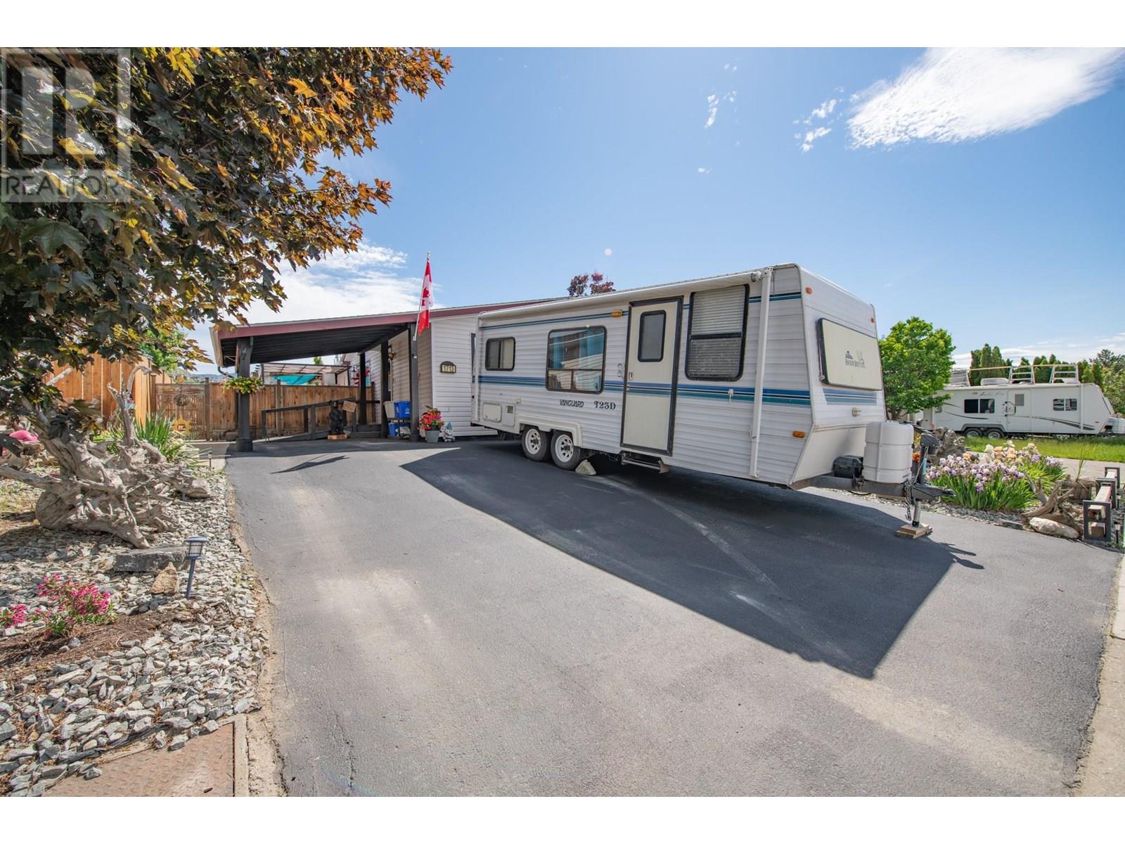 Photo 11 of 1713 15 Avenue, Vernon BC