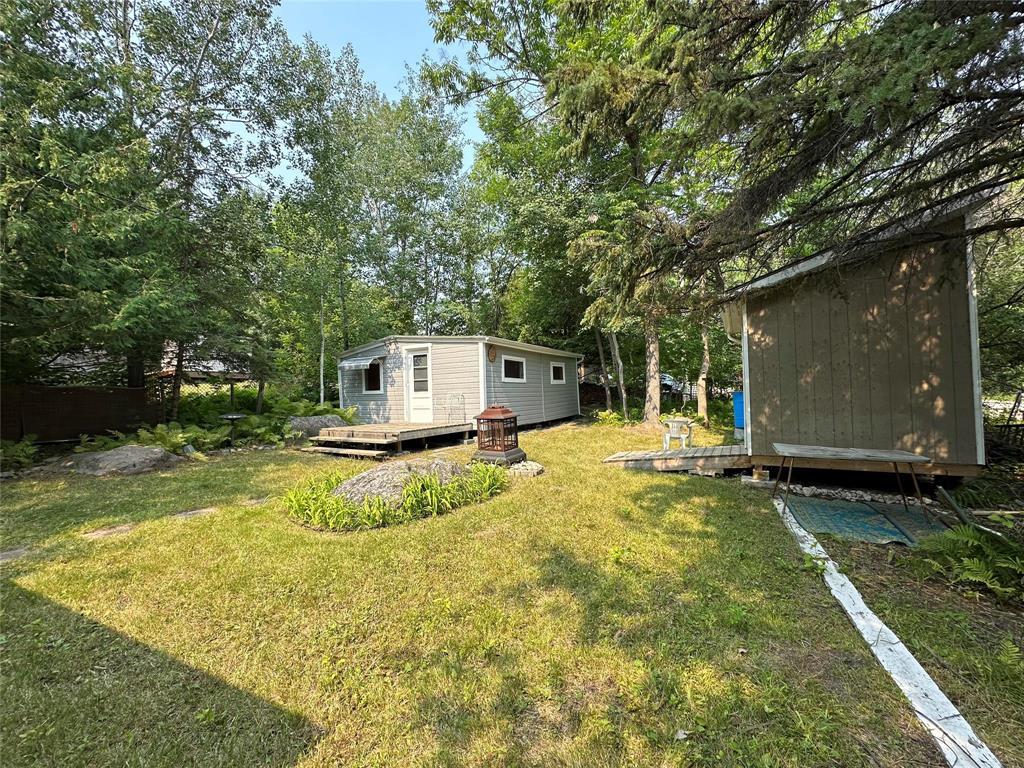 Photo 39 of 17 Central Avenue, Grand Marais MB