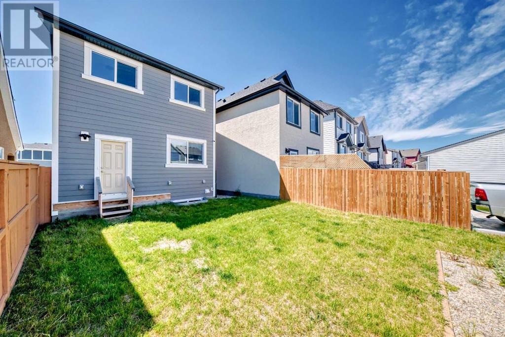 Photo 34 of 80 Magnolia Way Se, Calgary AB