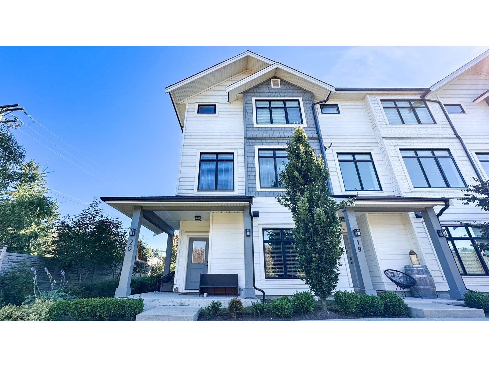 Photo 30 of 20 17557 100 Avenue, Surrey BC