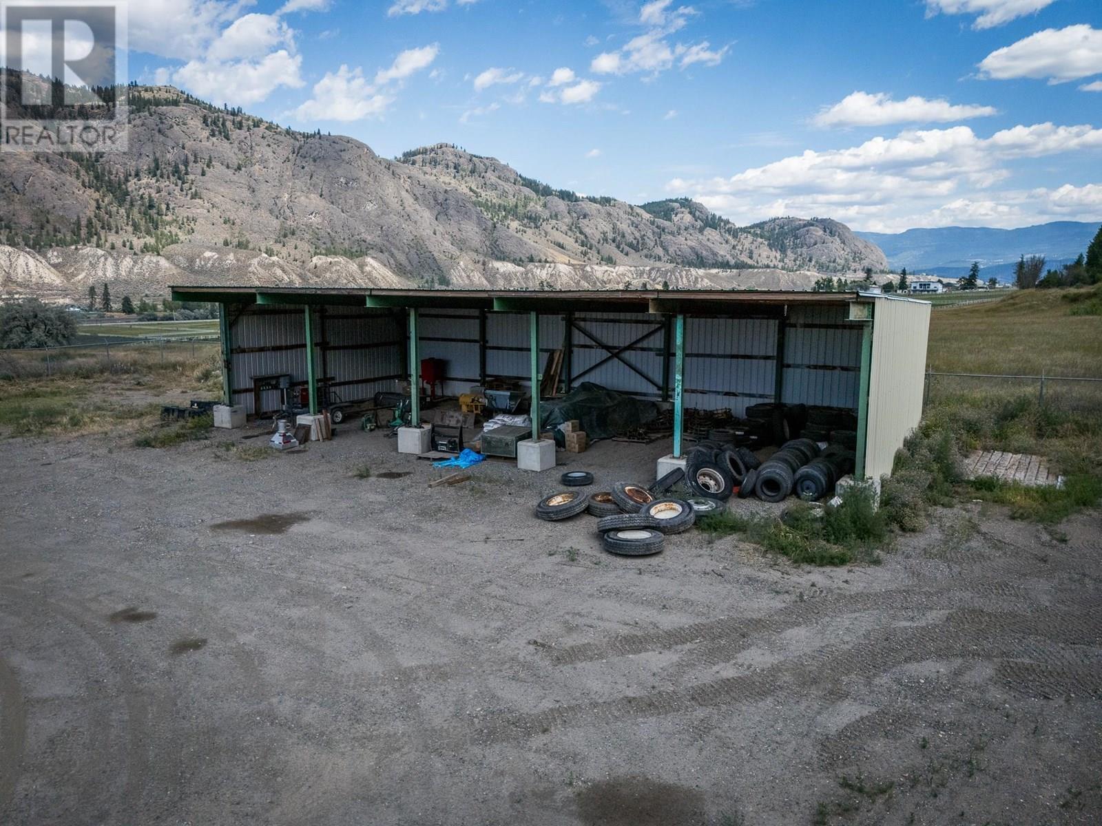 Photo 8 of 1315 B Hook Road, Kamloops BC