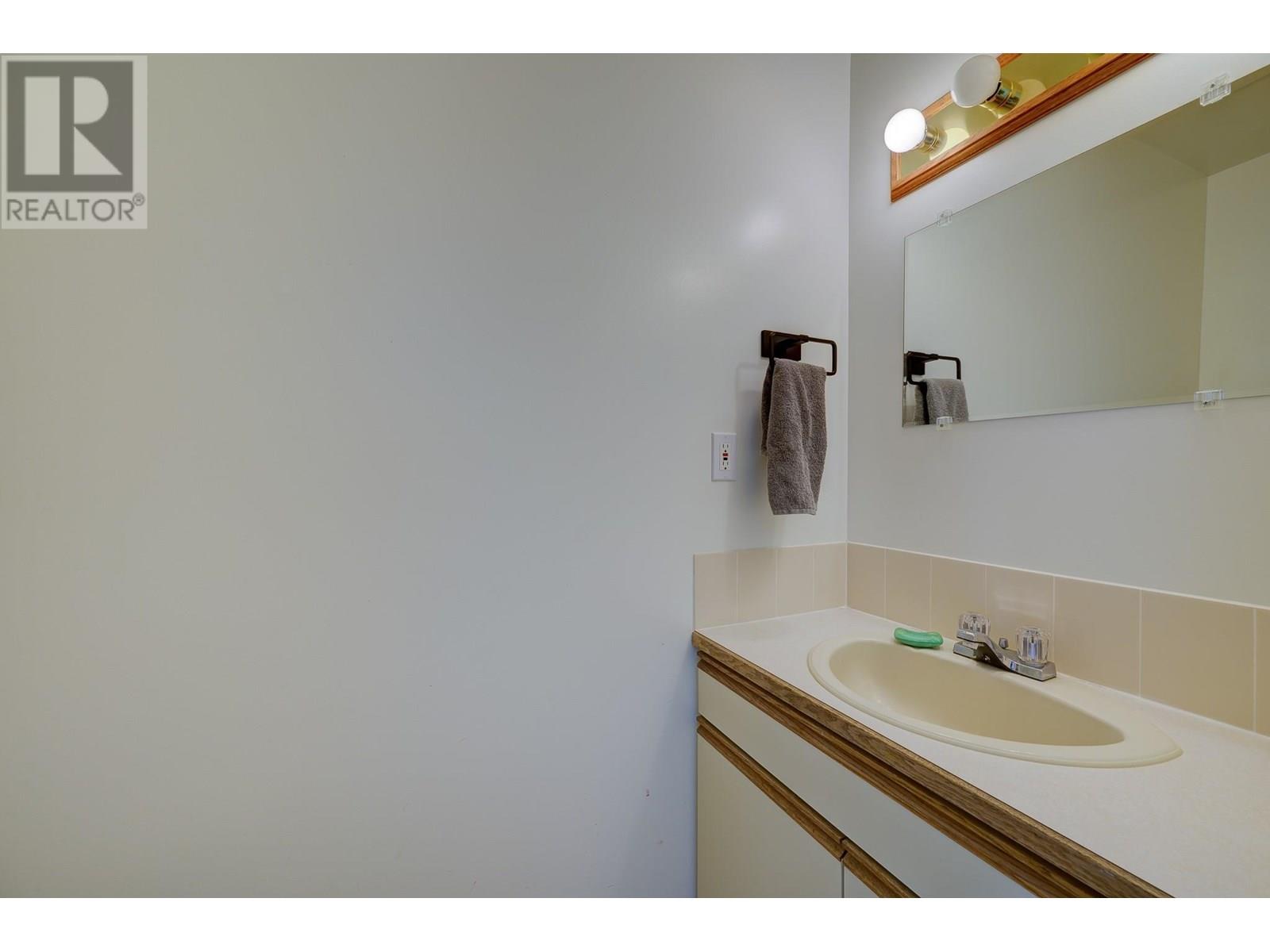 Photo 34 of 1315 B Hook Road, Kamloops BC