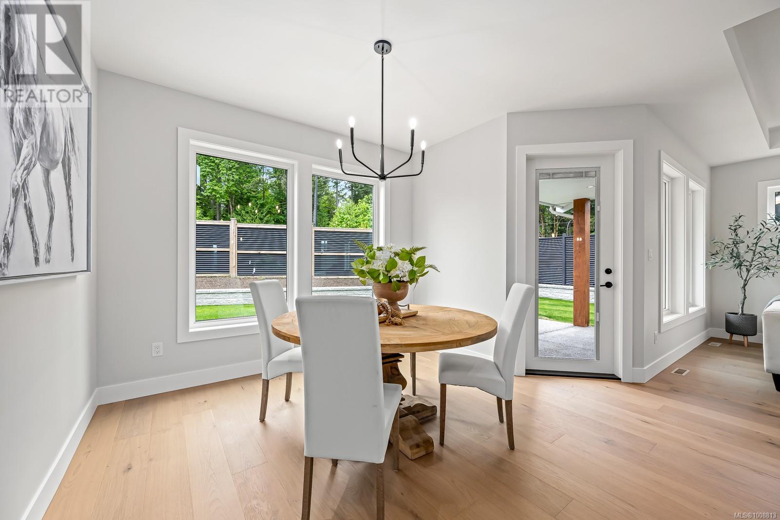 3275 Marygrove Pl, Courtenay