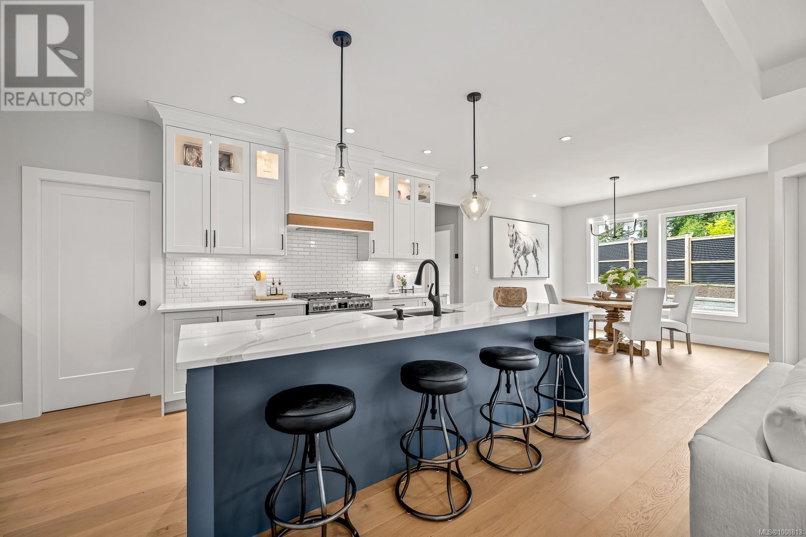3275 Marygrove Pl, Courtenay