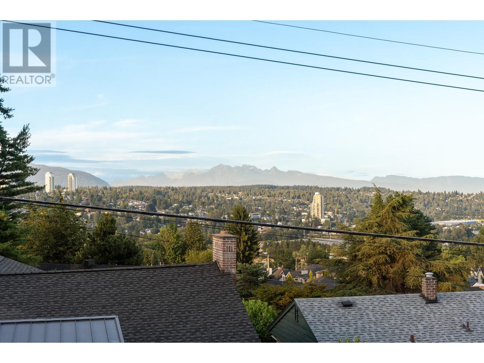 Photo 17 of 827 Burnaby Street, New Westminster BC