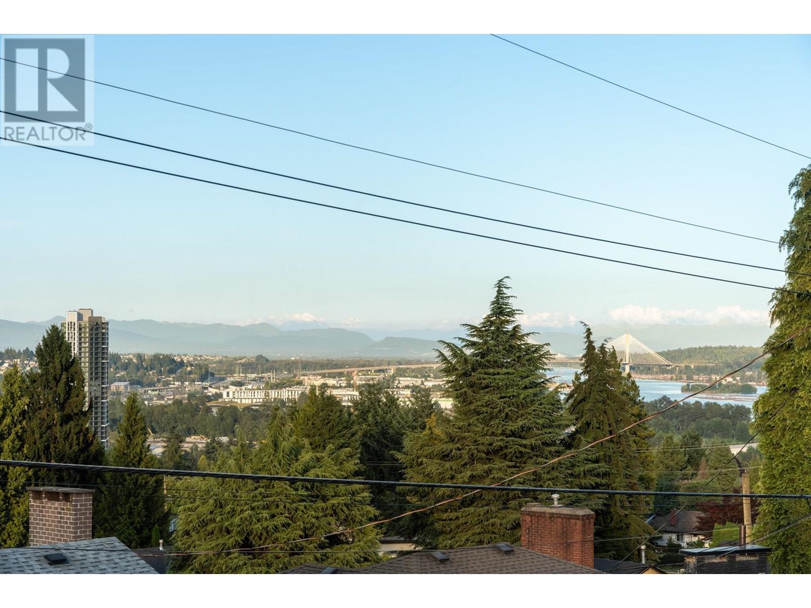Photo 18 of 827 Burnaby Street, New Westminster BC