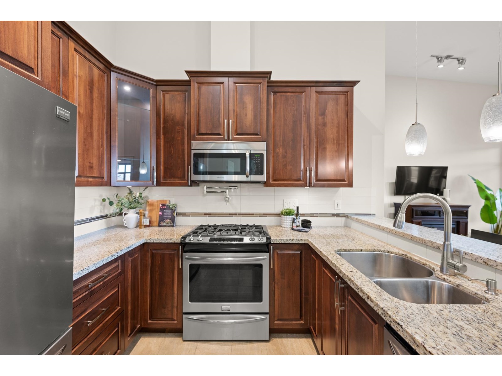 Photo 17 of 618 2860 Trethewey Street, Abbotsford BC