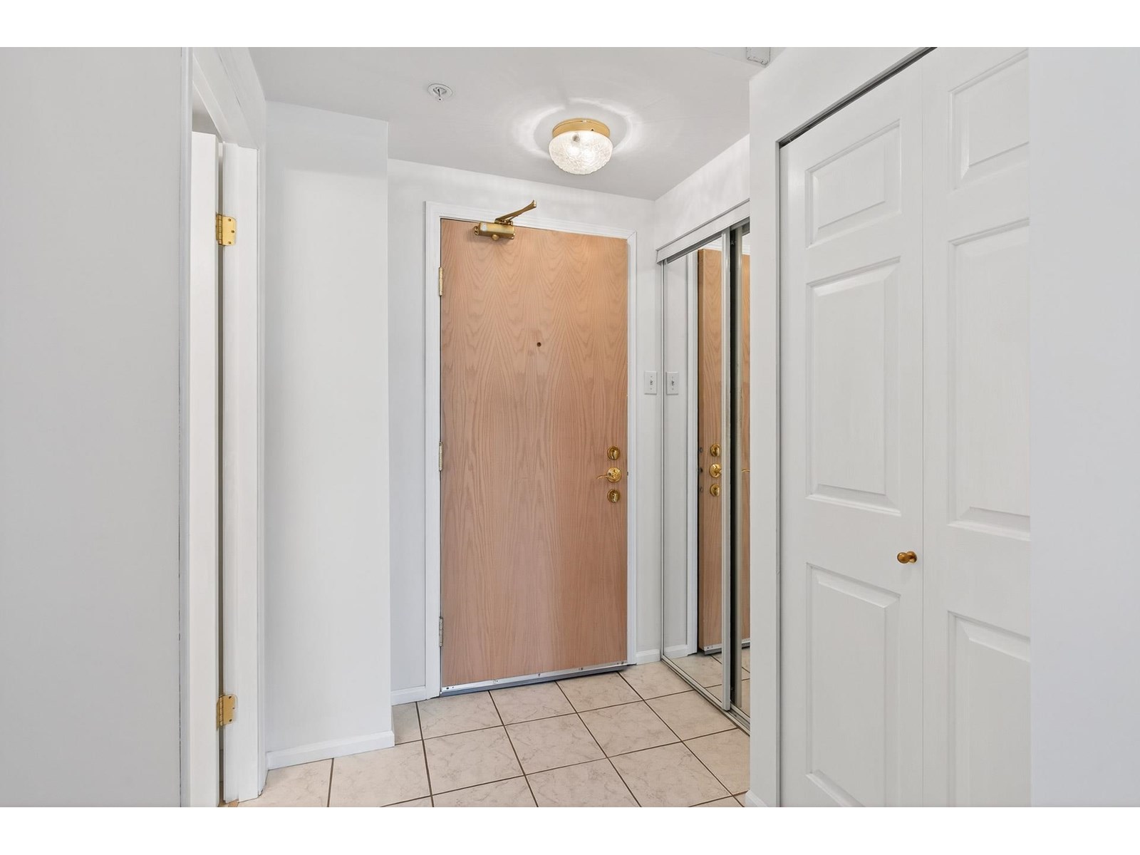 Photo 17 of 704 10082 148 Street, Surrey BC