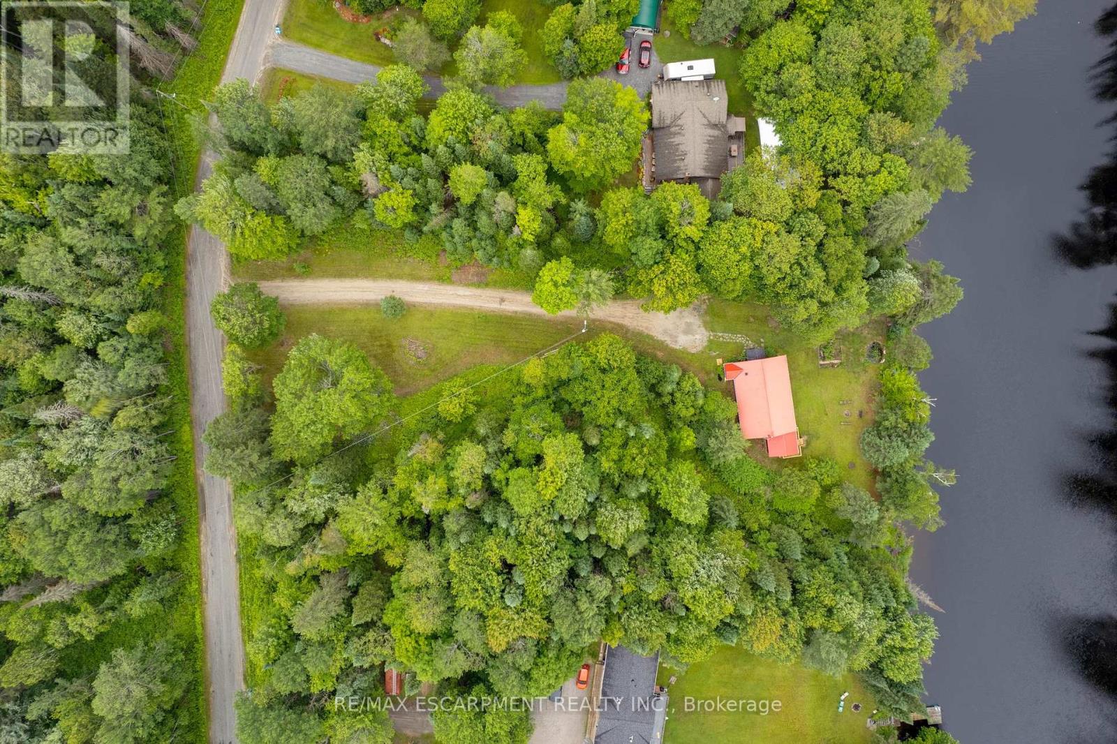 Photo 39 of 223 Laneige Avenue, Huntsville ON