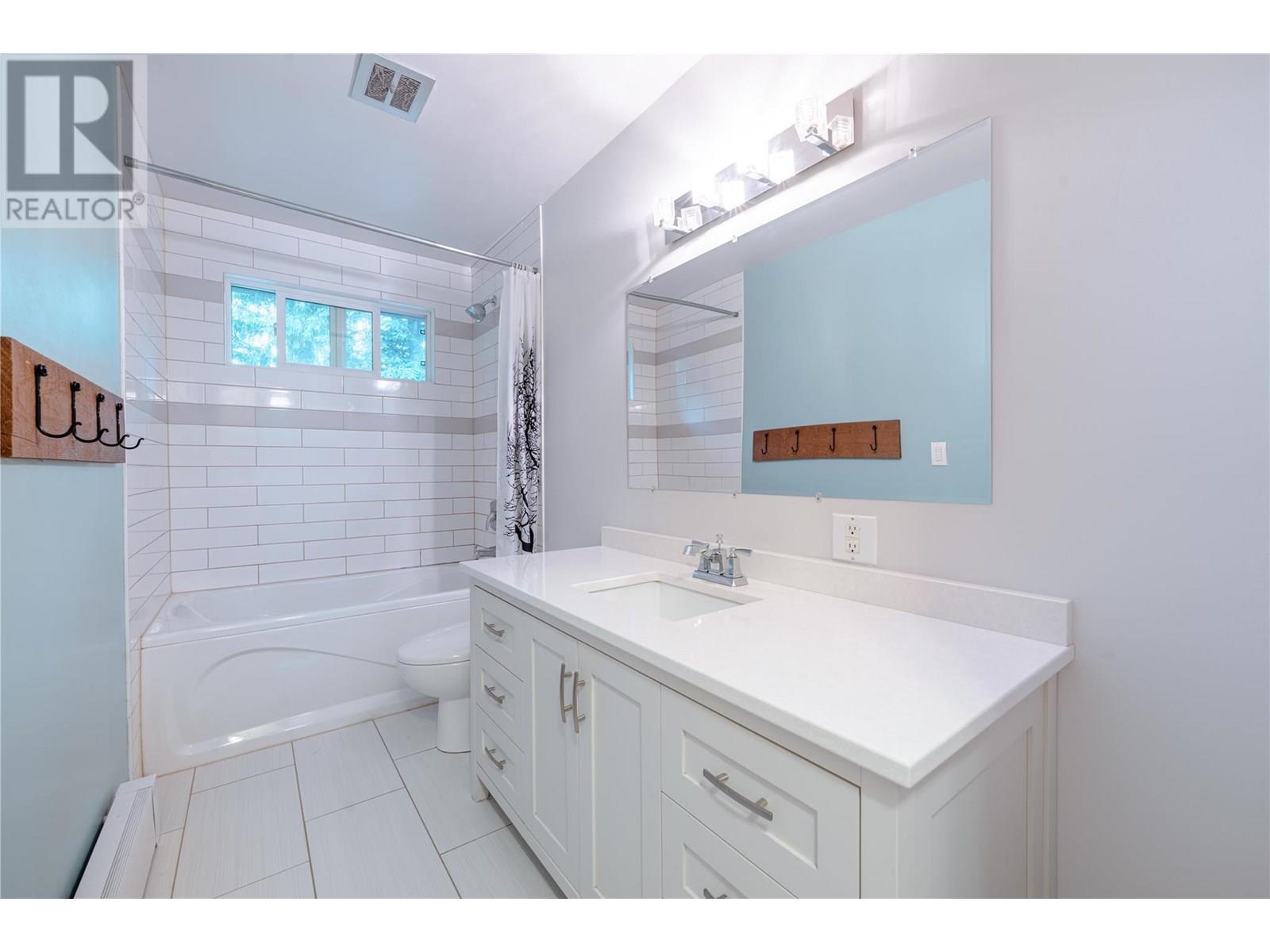 109 Colbeck Road, Revelstoke