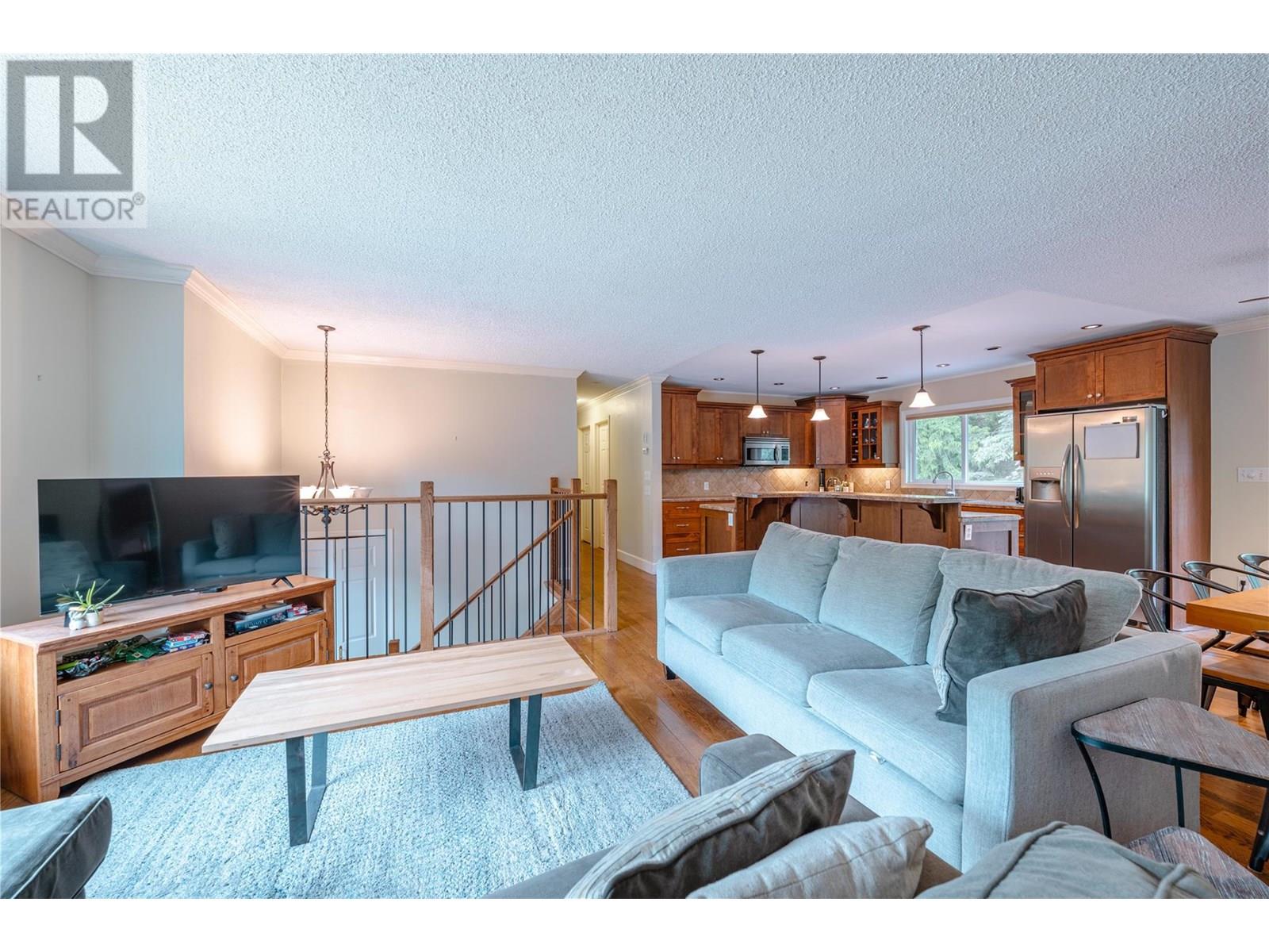 109 Colbeck Road, Revelstoke
