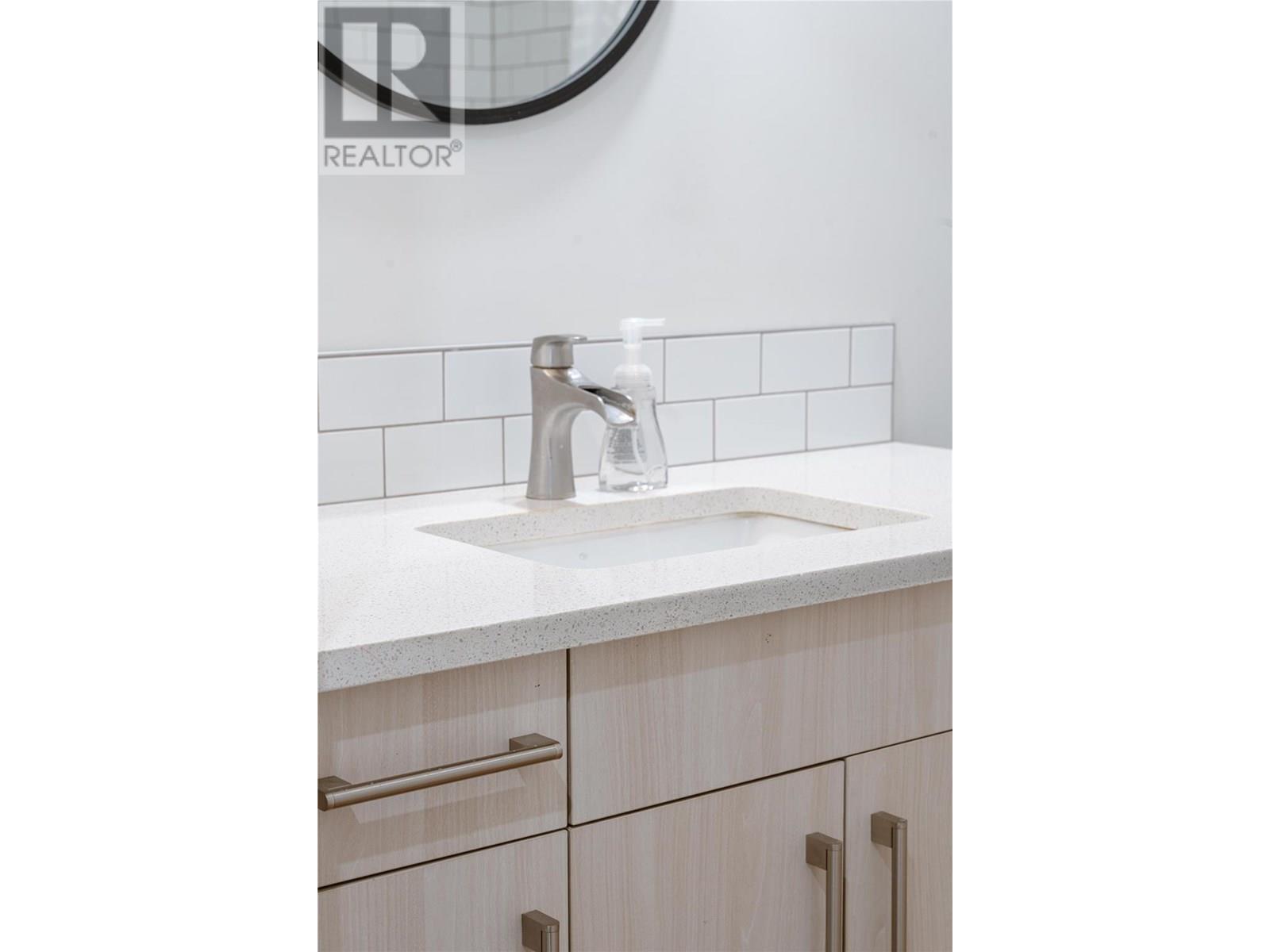 1822 A&B Maley Road, Revelstoke