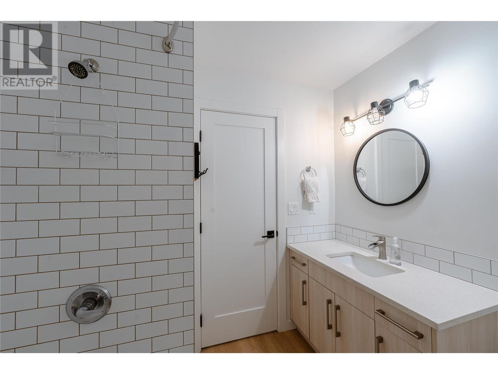 1822 A&B Maley Road, Revelstoke