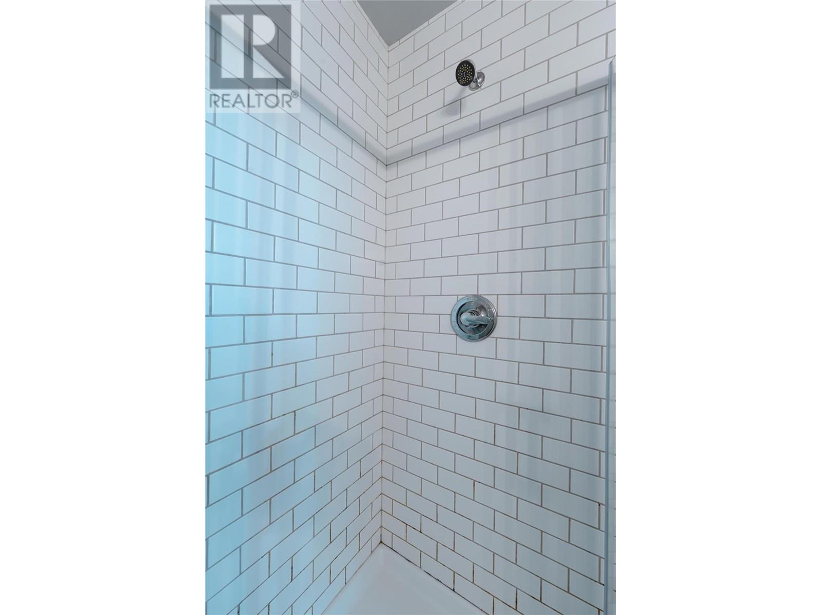 1822 A&B Maley Road, Revelstoke