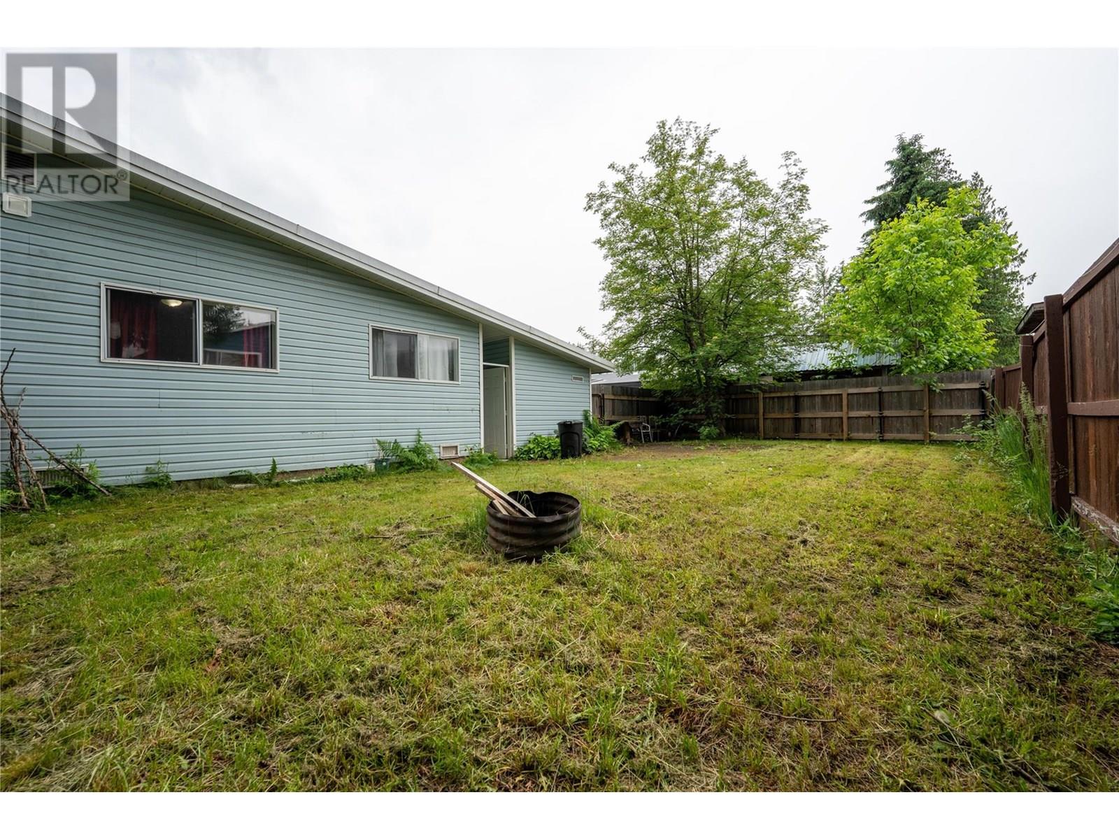 1822 A&B Maley Road, Revelstoke