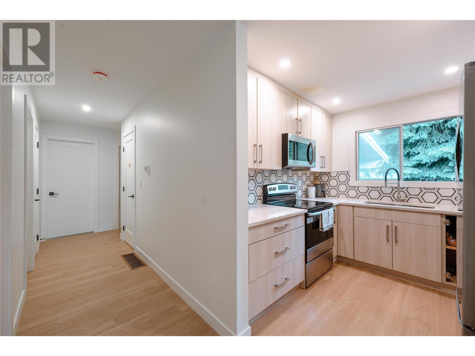 1822 A&B Maley Road, Revelstoke