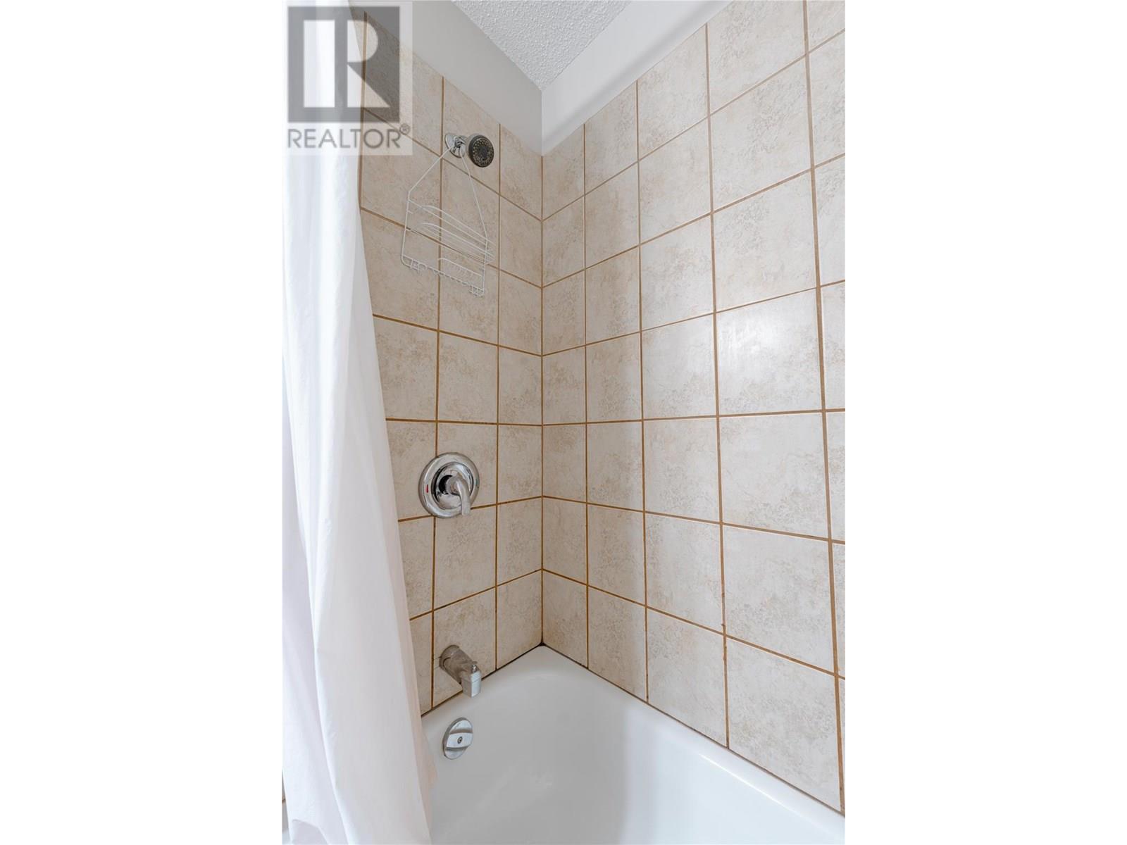 1822 A&B Maley Road, Revelstoke