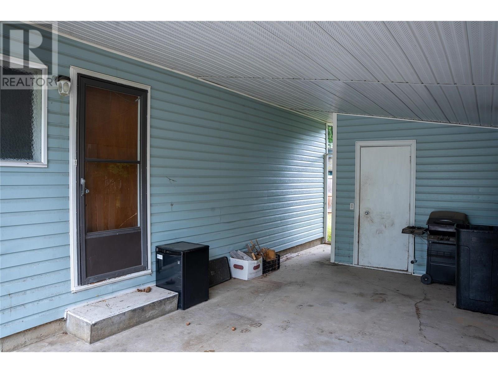 1822 A&B Maley Road, Revelstoke