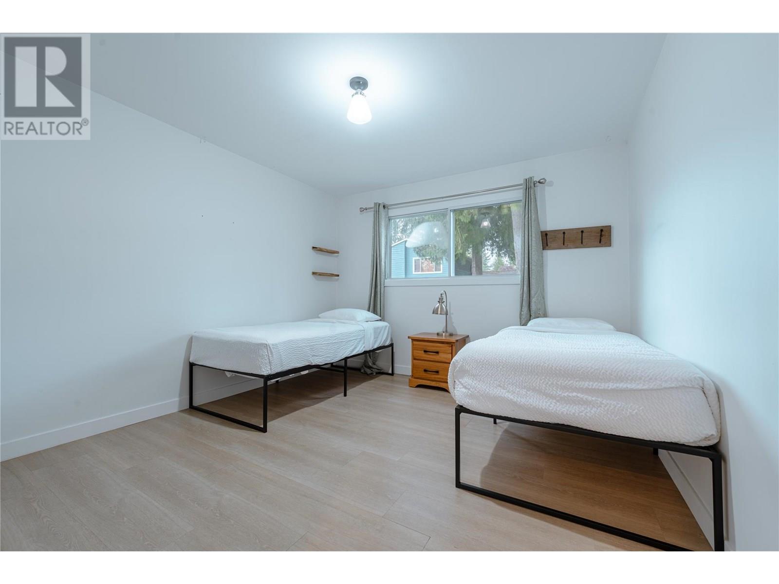 1822 A&B Maley Road, Revelstoke