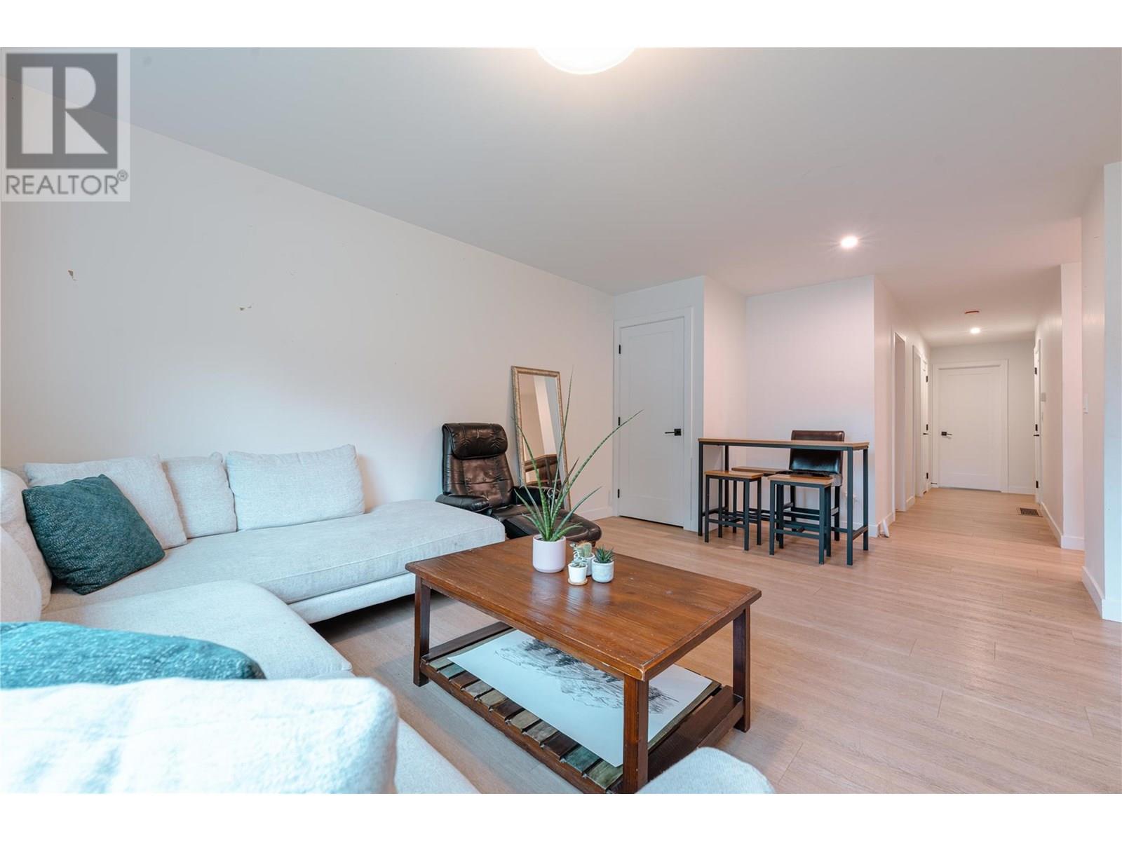 1822 A&B Maley Road, Revelstoke