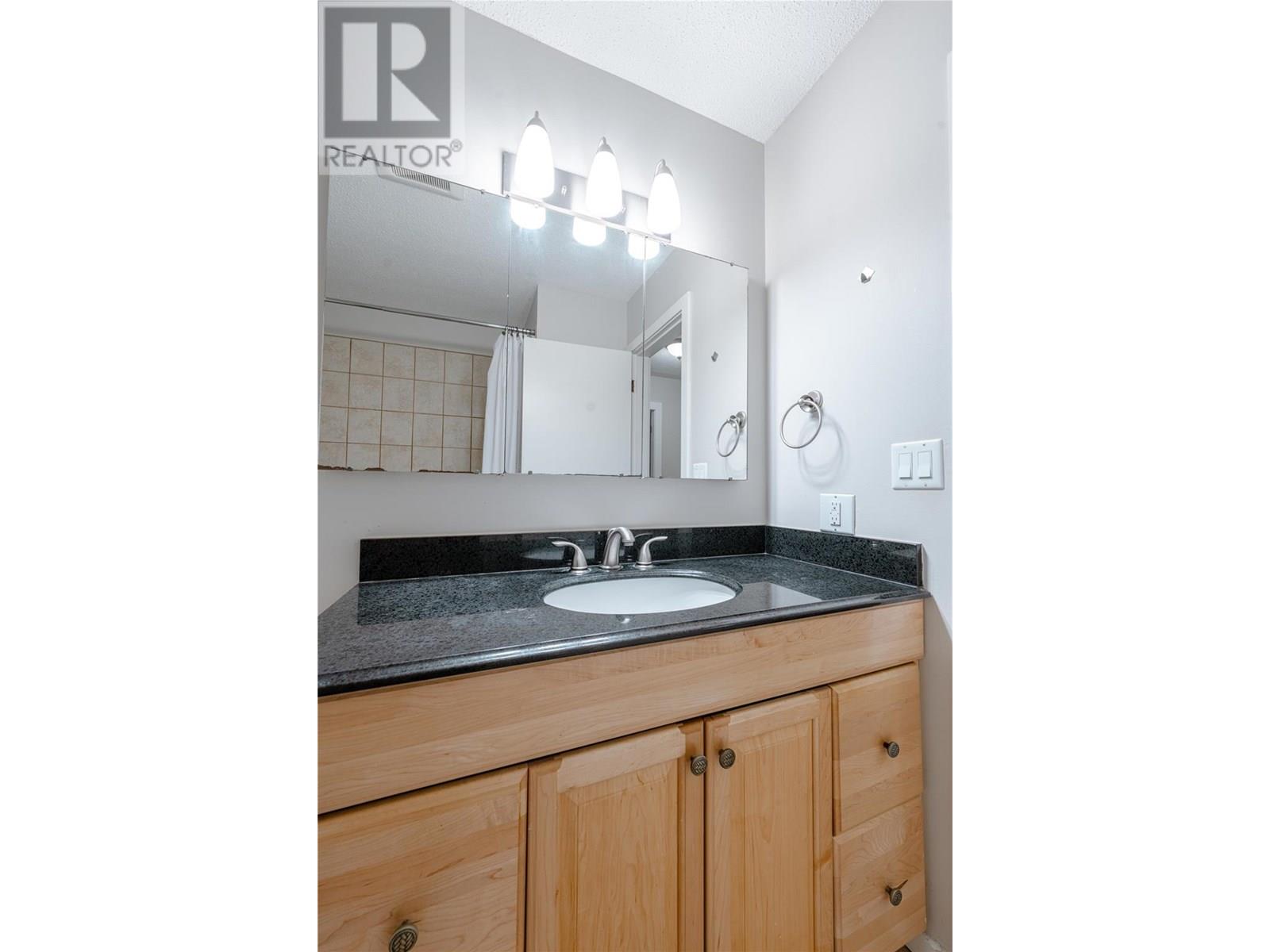 1822 A&B Maley Road, Revelstoke