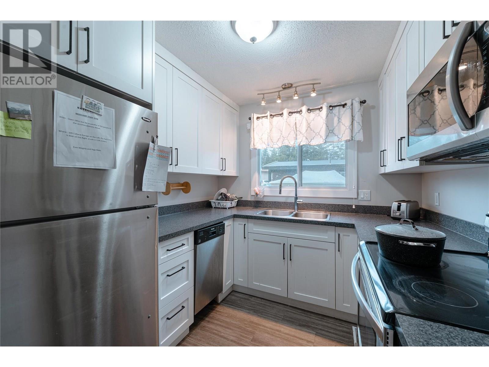 1822 A&B Maley Road, Revelstoke