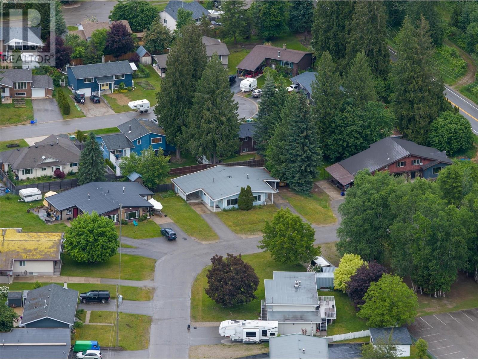 1822 A&B Maley Road, Revelstoke