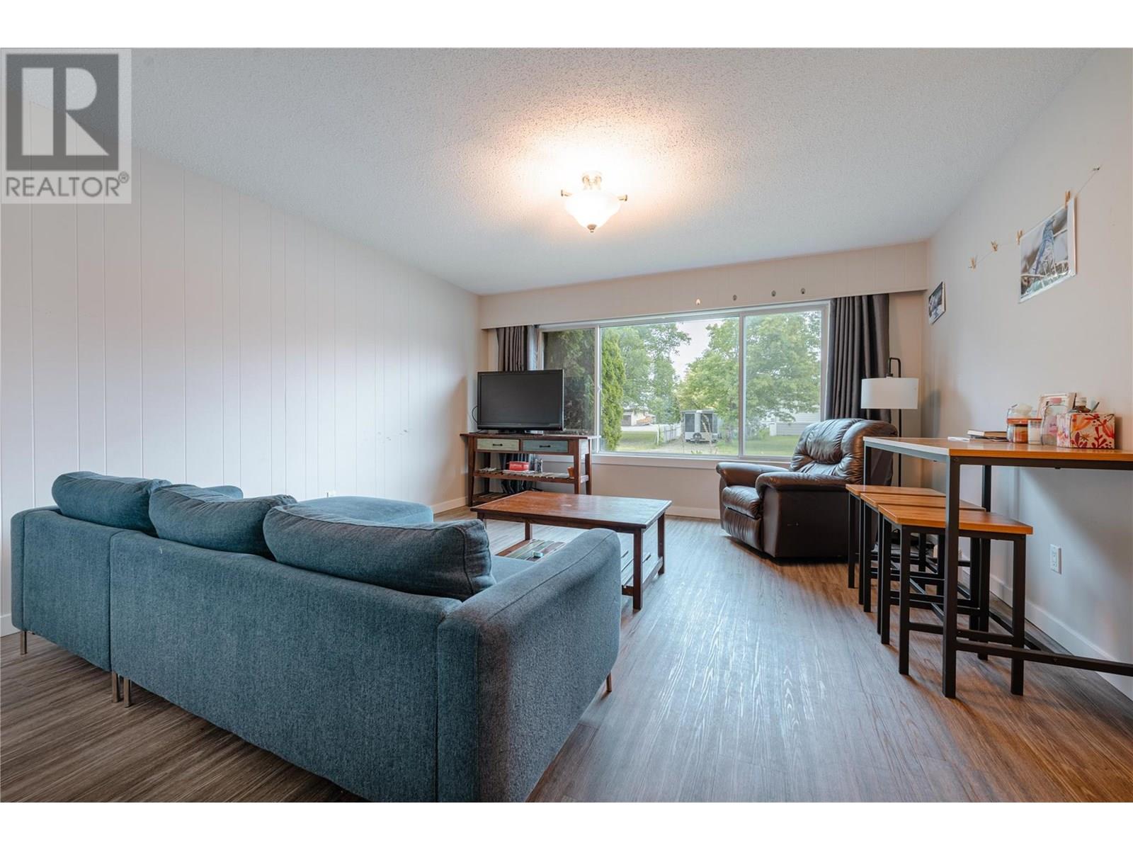 1822 A&B Maley Road, Revelstoke