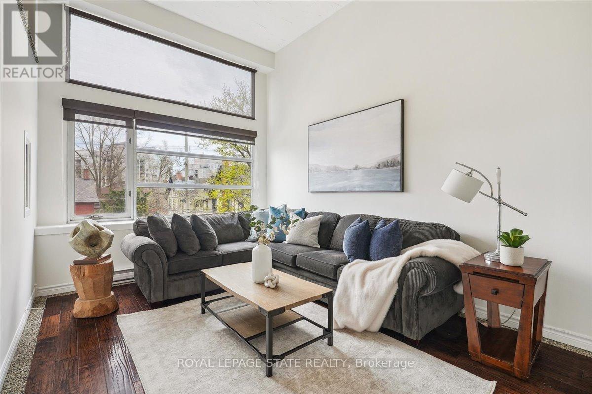 Photo 43 of 313 50 Main Street, Hamilton ON