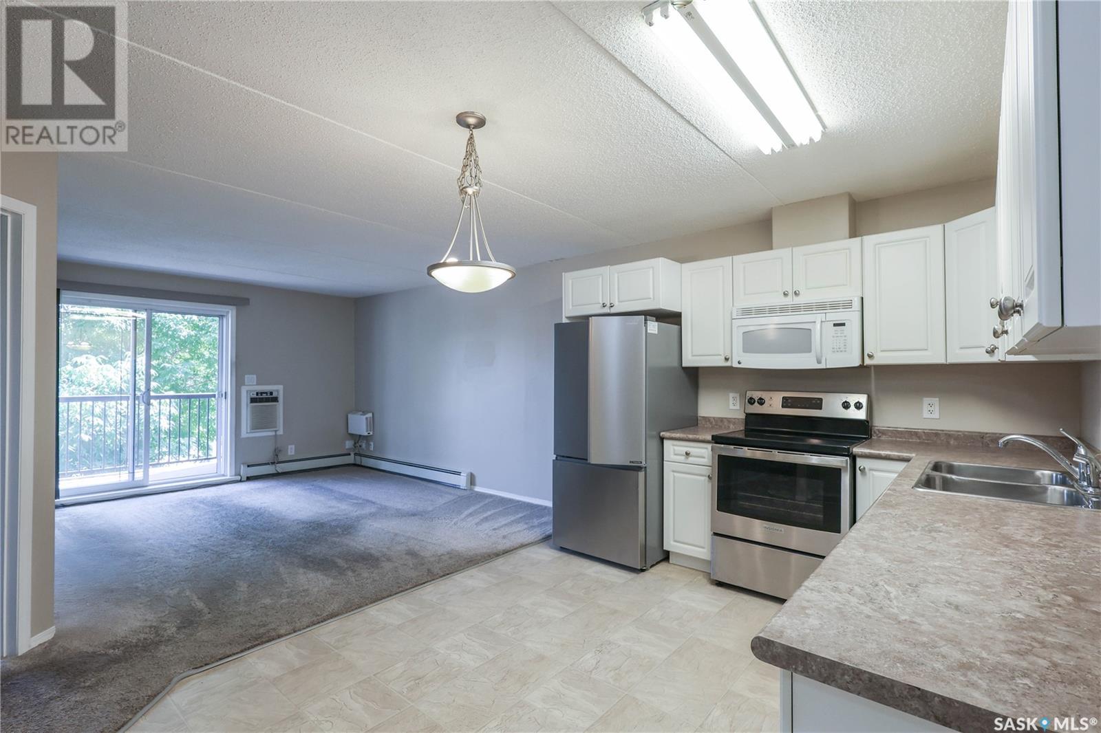 Photo 11 of 201 1901 1 1 2 Avenue W, Prince Albert SK