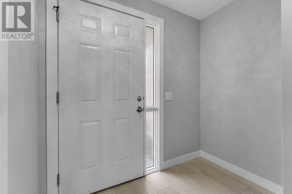 Single Family House for Sale in   Pensacola Crescent SE Penbrooke Meadows Calgary 