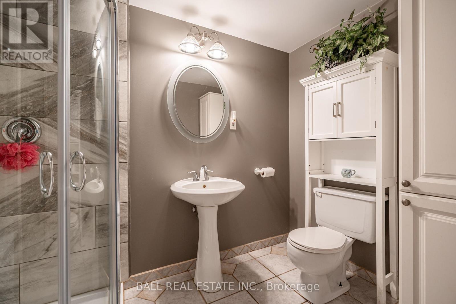 Photo 28 of 48 Blackwater Road, Brock ON