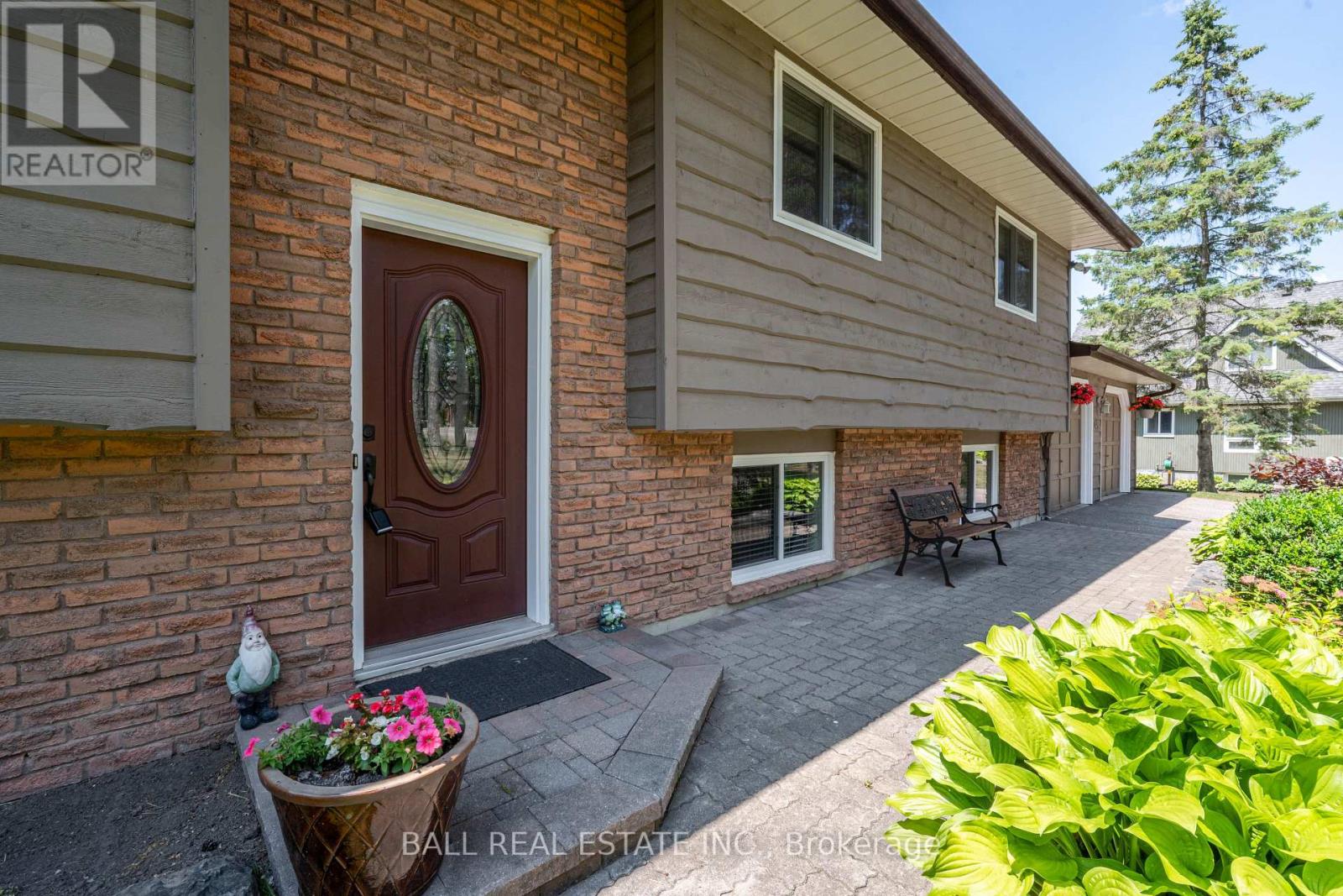 Photo 3 of 48 Blackwater Road, Brock ON