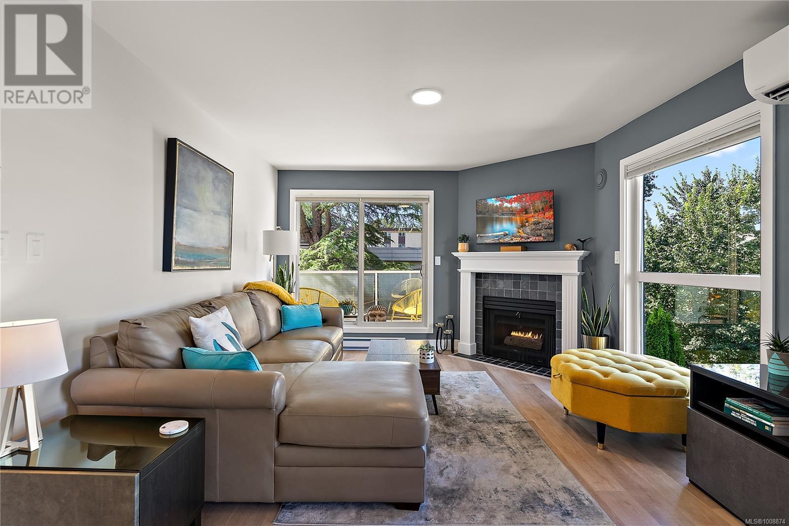 Photo 22 of 411 2529 Wark St, Victoria BC