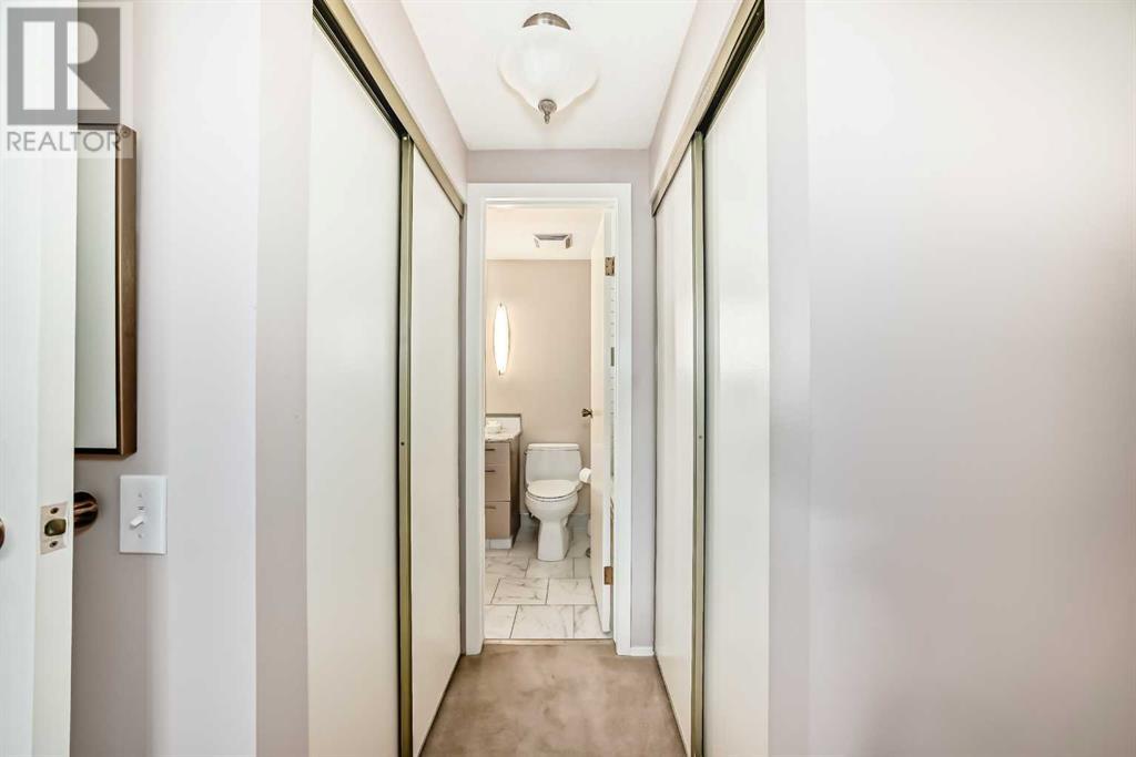 Single Family House 4 Level for Sale in  Point Drive NW Point McKay Calgary 