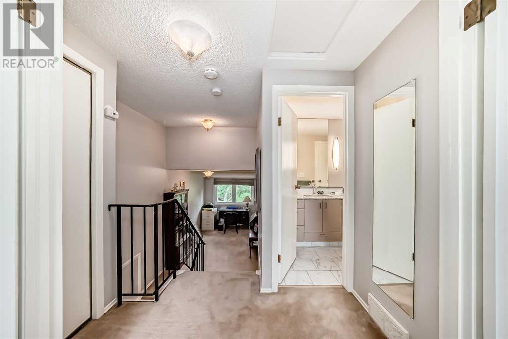 Single Family House 4 Level for Sale in  Point Drive NW Point McKay Calgary 