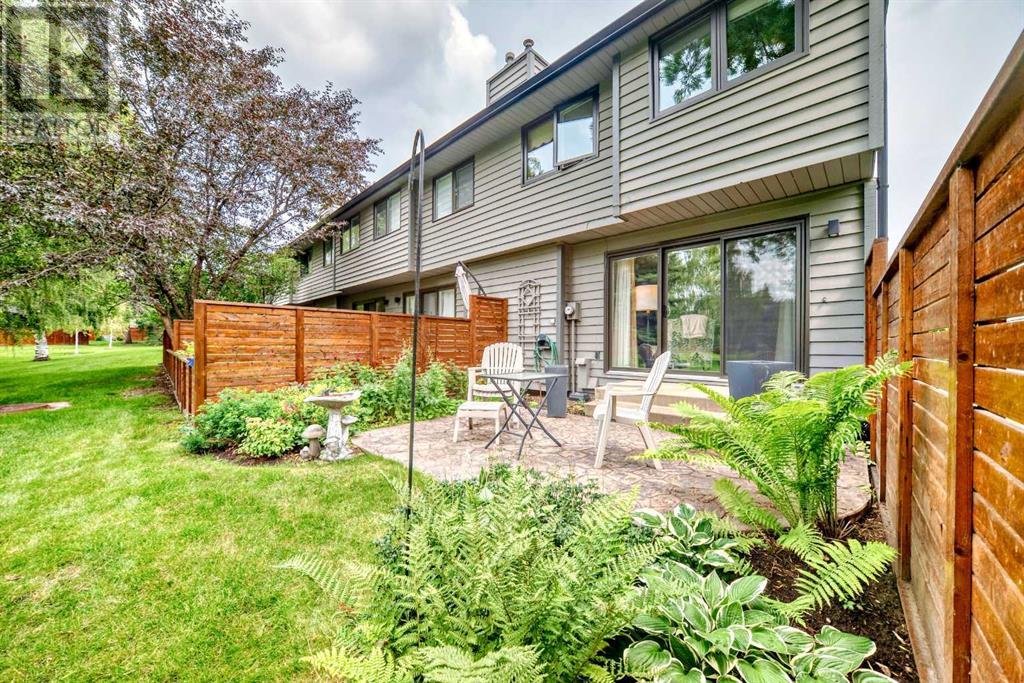 Single Family House 4 Level for Sale in  Point Drive NW Point McKay Calgary 