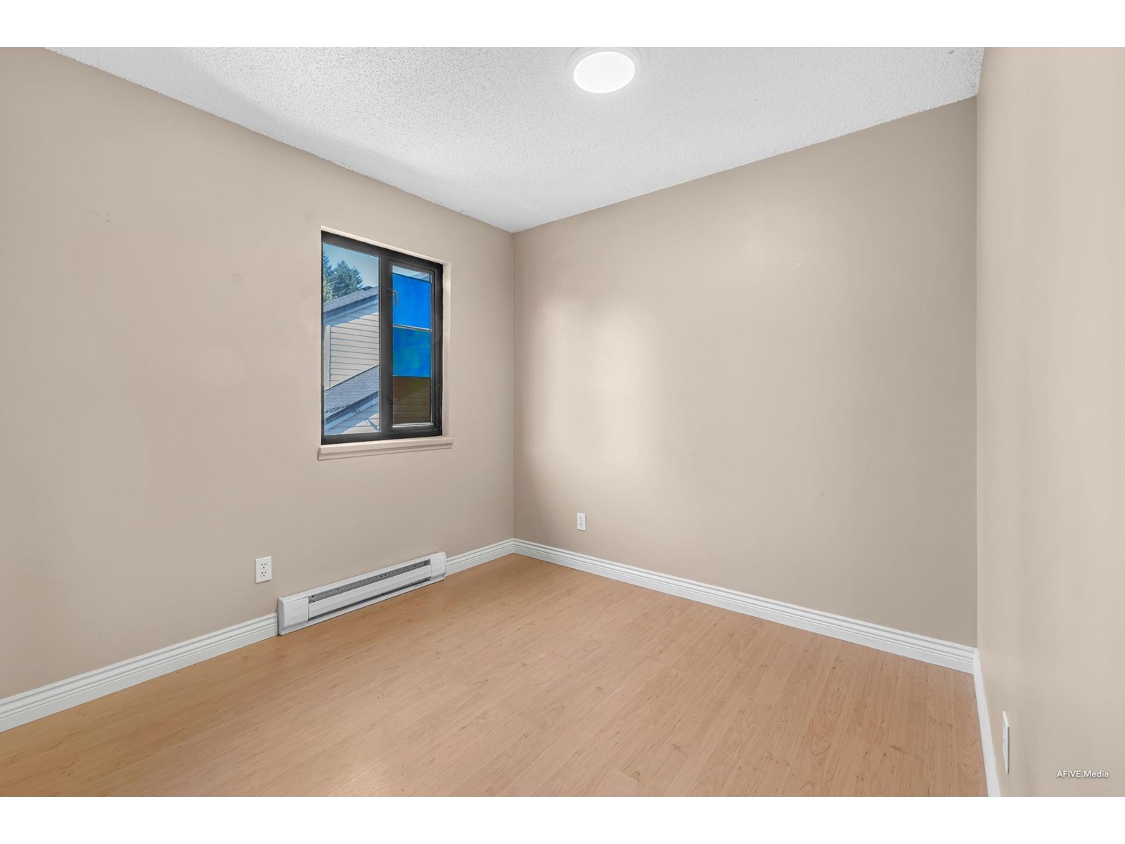 Photo 16 of 148 13758 67 Avenue, Surrey BC