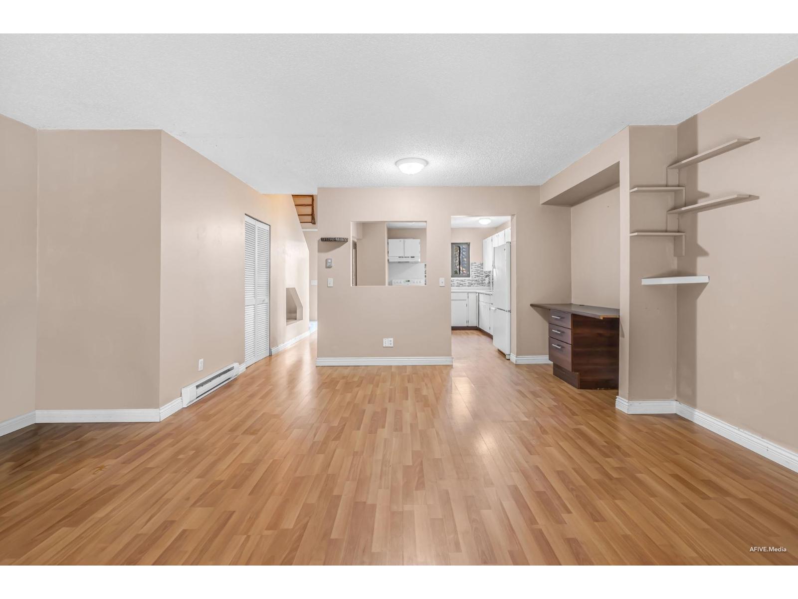 Photo 10 of 148 13758 67 Avenue, Surrey BC