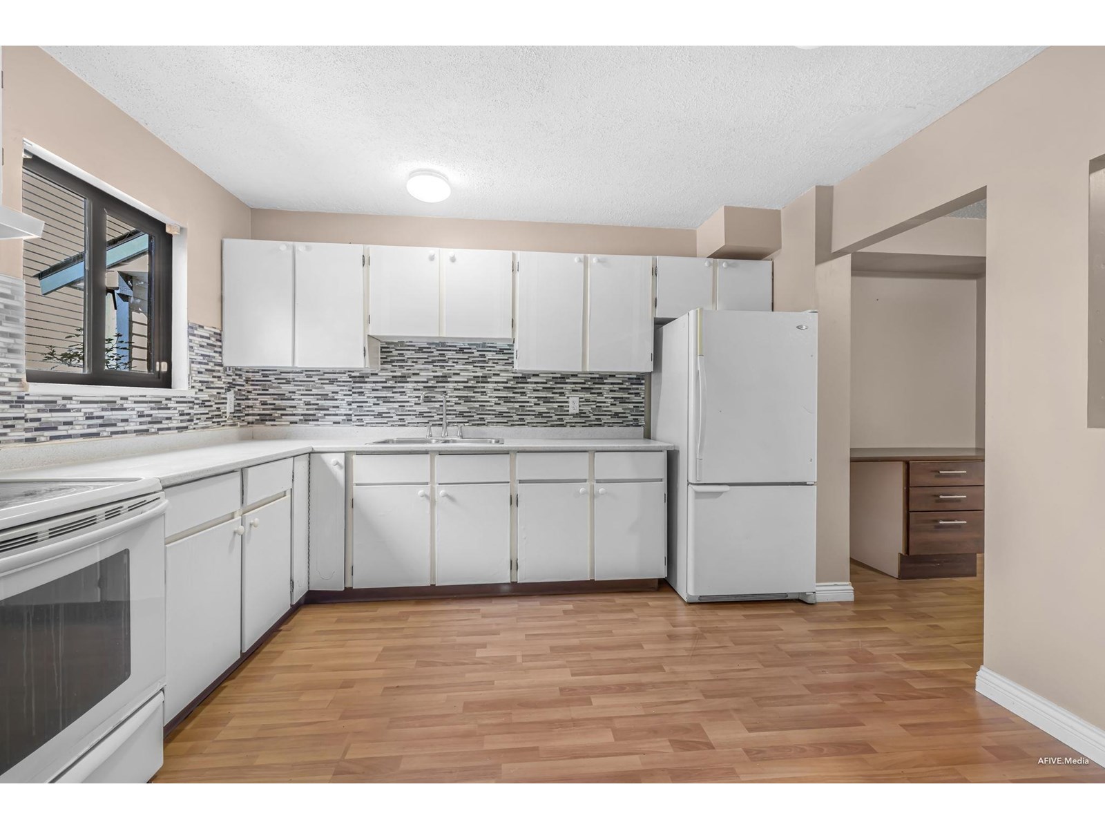 Photo 5 of 148 13758 67 Avenue, Surrey BC