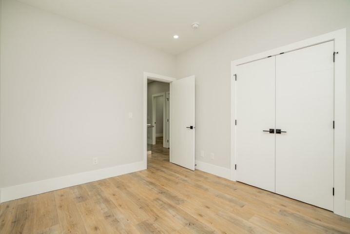 Photo 30 of 16717 15 A Avenue, Surrey BC