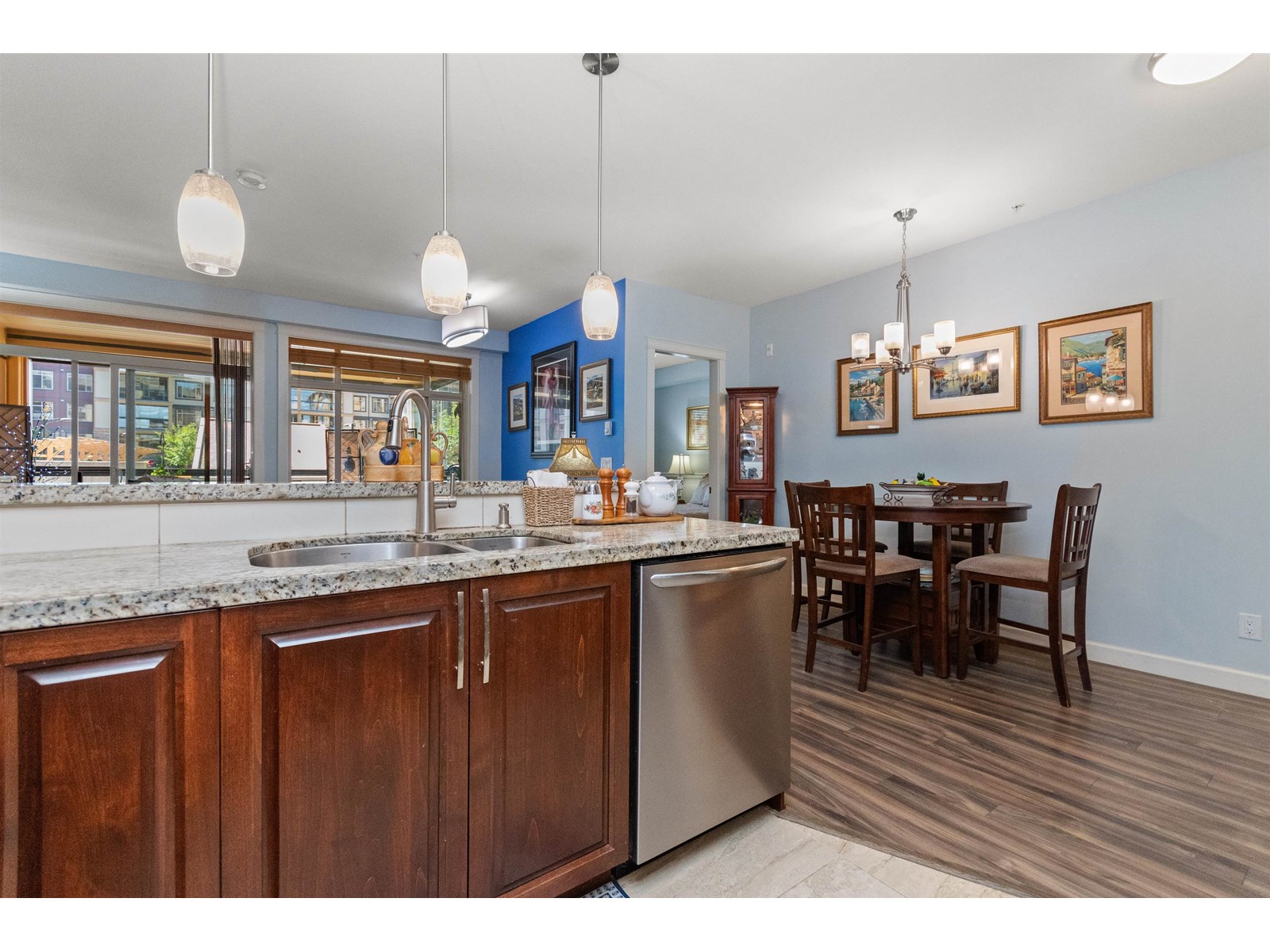 Photo 10 of 205 32445 Simon Avenue, Abbotsford BC