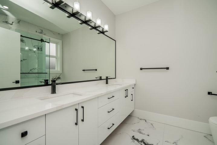 Photo 33 of 16717 15 A Avenue, Surrey BC