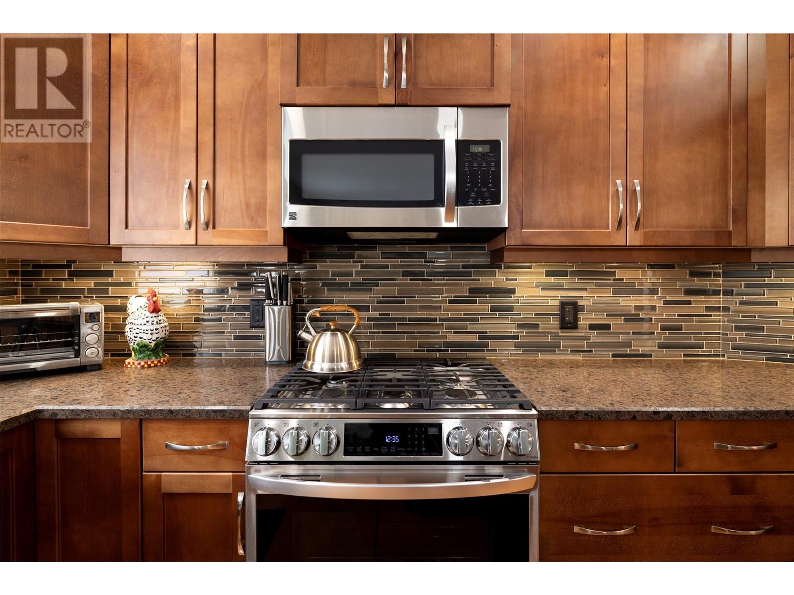 Photo 20 of 3535 Wood Avenue Unit 6, Armstrong BC