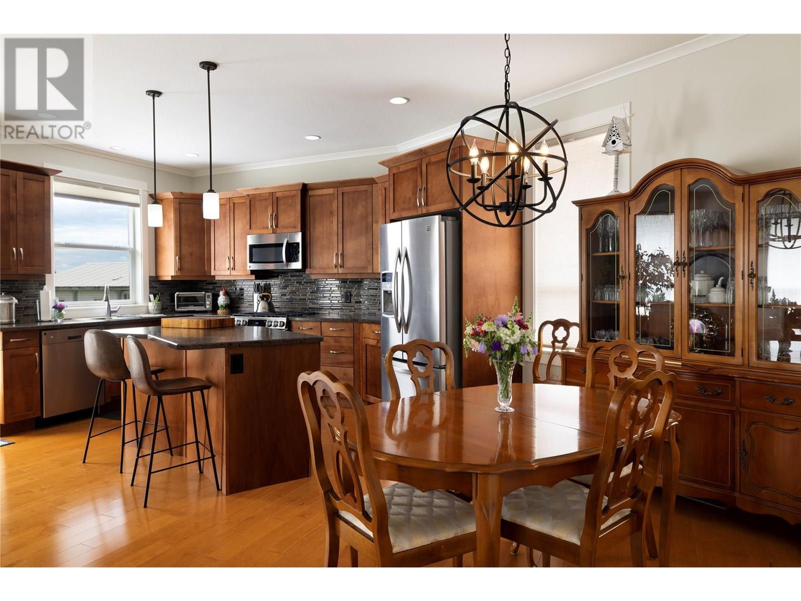 Photo 38 of 3535 Wood Avenue Unit 6, Armstrong BC